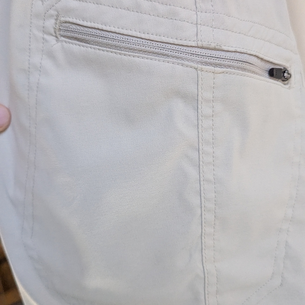 Eddie Bauer Women's Tech Capris size16 Khaki - Picture 7 of 7